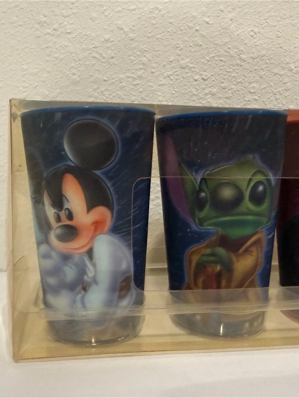SEALED 2011  DisneyStar Wars Character 3D plastic cups